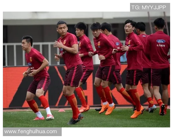 本周最受关注足球赛事解析:热点比赛、明星球员及战术对决全面回顾 本周最受关注足球赛事解析:热点比赛、明星球员及战术对决全面回顾